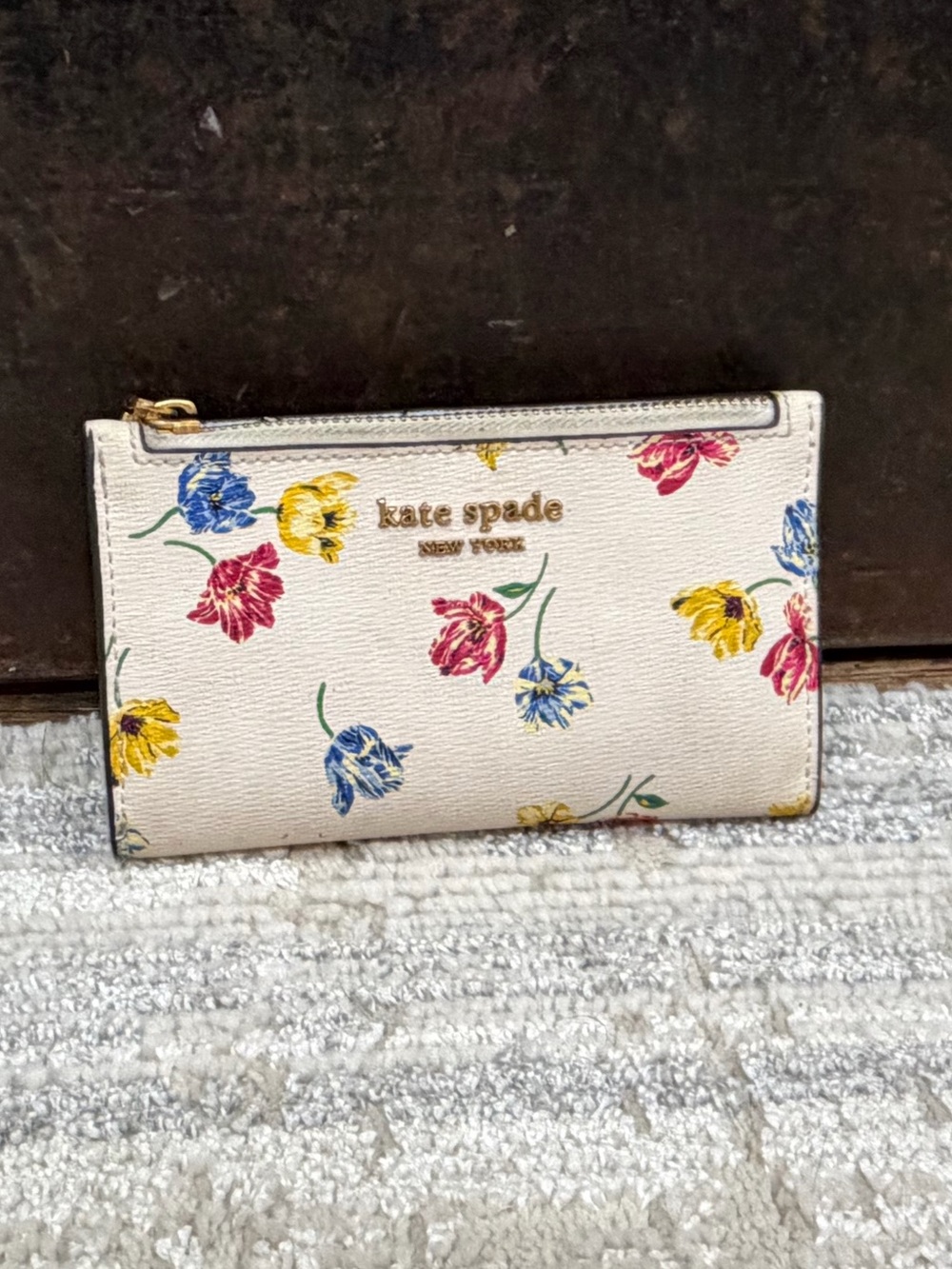 kate spade Cream Floral Zip Card Case with Gold Logo